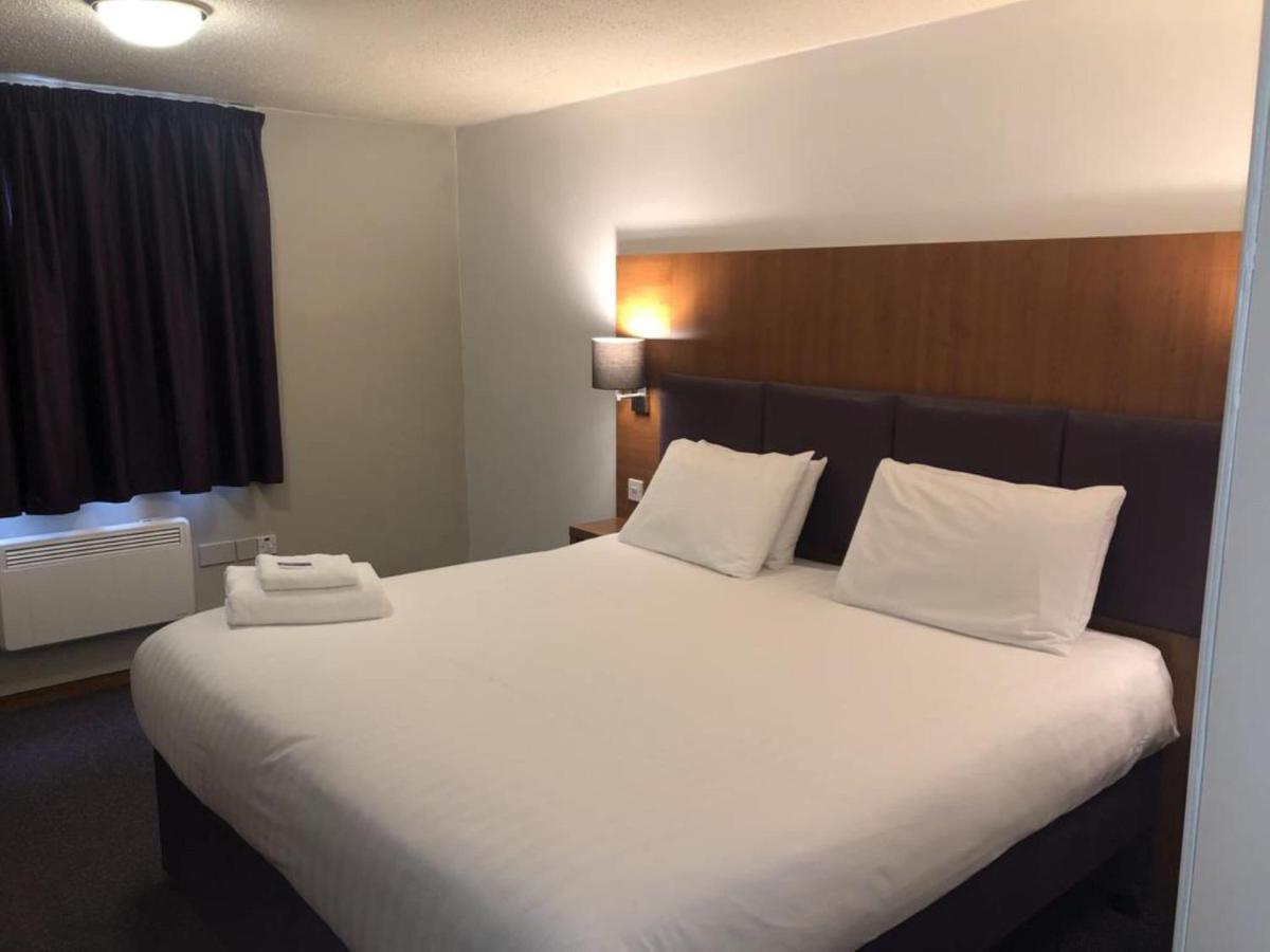 ברומסגרוב Bluemont Hotel מראה חיצוני תמונה