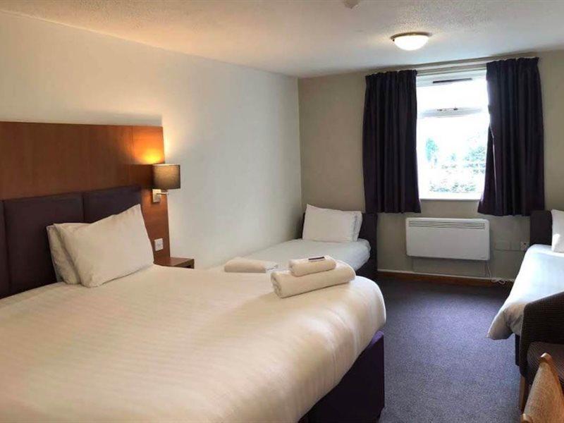 ברומסגרוב Bluemont Hotel מראה חיצוני תמונה
